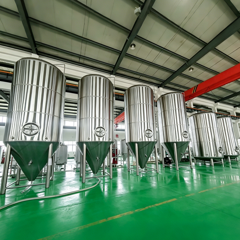 Dual-Zone Cooling Jacketed Fermenter with Carbonation Stone